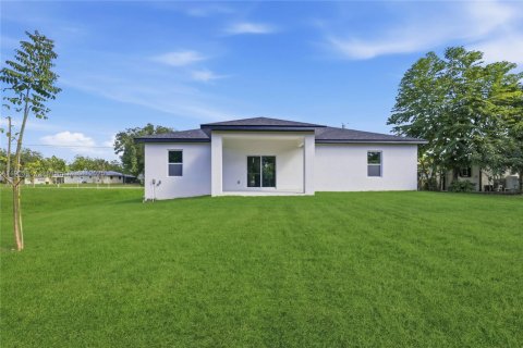 Villa ou maison à vendre à Port Charlotte, Floride: 3 chambres, 125.05 m2 № 1966511 - photo 26