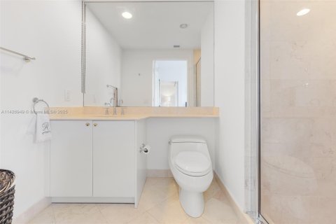 Condo in Key Biscayne, Florida, 3 bedrooms  № 1697951 - photo 10
