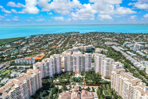 Condo in Key Biscayne, Florida, 3 bedrooms  № 1697951 - photo 28
