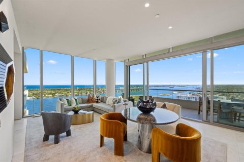 Condo à West Palm Beach, Floride, 2 chambres  № 2272132