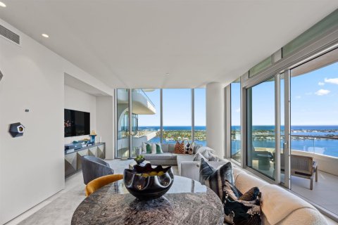 Copropriété à vendre à West Palm Beach, Floride: 2 chambres, 140.84 m2 № 2272132 - photo 3