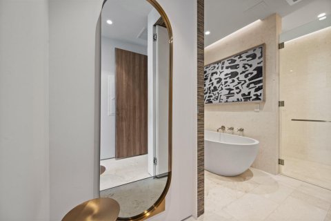 Copropriété à vendre à West Palm Beach, Floride: 2 chambres, 140.84 m2 № 2272132 - photo 13