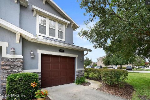 Villa ou maison à louer à Jacksonville, Floride: 3 chambres, 145.21 m2 № 777711 - photo 1