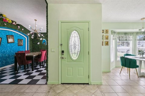 House in Kissimmee, Florida 4 bedrooms, 166.39 sq.m. № 2424188 - photo 6
