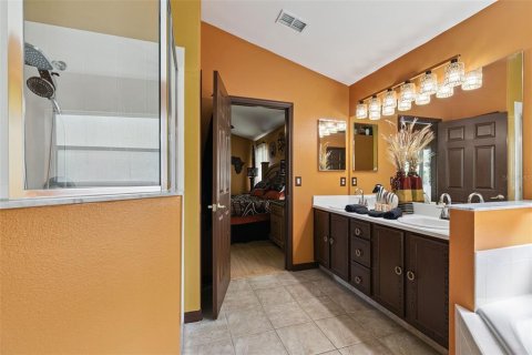 House in Kissimmee, Florida 4 bedrooms, 166.39 sq.m. № 2424188 - photo 27