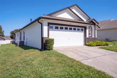 House in Kissimmee, Florida 4 bedrooms, 166.39 sq.m. № 2424188 - photo 3