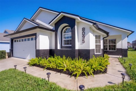 Casa en Kissimmee, Florida 4 dormitorios, 166.39 m2 № 2424188