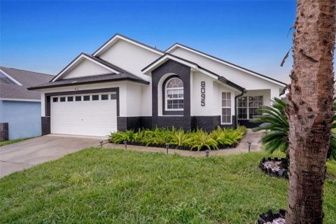 House in Kissimmee, Florida 4 bedrooms, 166.39 sq.m. № 2424188 - photo 5