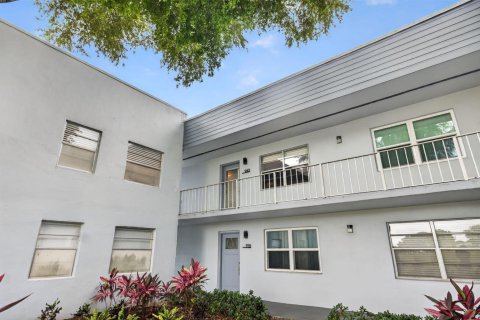 Condo in Delray Beach, Florida, 2 bedrooms № 2172357 - photo 27