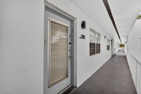 Condo in Delray Beach, Florida, 2 bedrooms № 2172357 - photo 25
