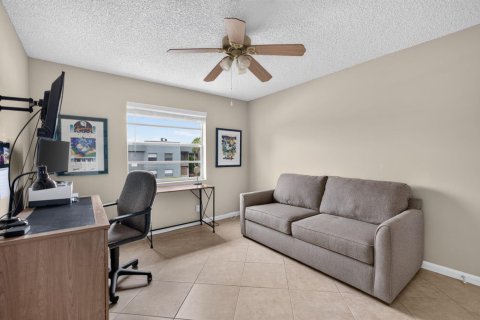 Condo in Delray Beach, Florida, 2 bedrooms № 2172357 - photo 12
