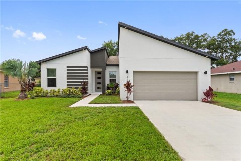Villa ou maison à Poinciana, Floride 4 chambres, 155.15 m2 № 2333854