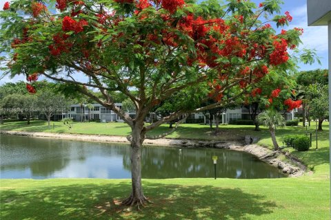 Купить кондоминиум в Помпано-Бич, Флорида 3 спальни, 150.5м2, № 1958604 - фото 26