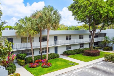Купить кондоминиум в Помпано-Бич, Флорида 3 спальни, 150.5м2, № 1958604 - фото 11