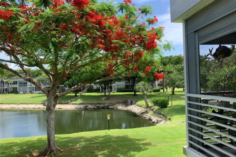 Купить кондоминиум в Помпано-Бич, Флорида 3 спальни, 150.5м2, № 1958604 - фото 25