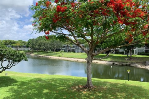 Купить кондоминиум в Помпано-Бич, Флорида 3 спальни, 150.5м2, № 1958604 - фото 17