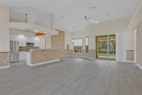 Villa ou maison à vendre à Fort Myers, Floride: 3 chambres, 175.12 m2 № 2299413 - photo 5