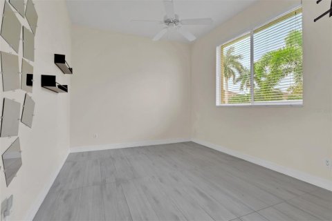 Villa ou maison à vendre à Fort Myers, Floride: 3 chambres, 175.12 m2 № 2299413 - photo 15