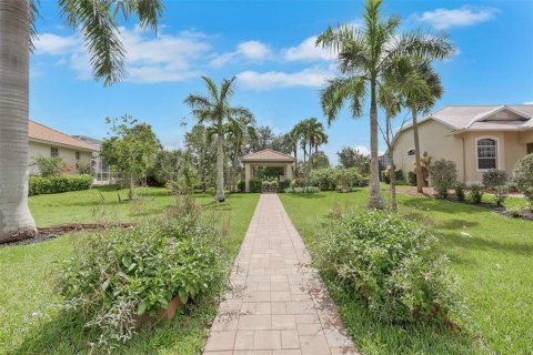 Villa ou maison à vendre à Fort Myers, Floride: 3 chambres, 175.12 m2 № 2299413 - photo 29