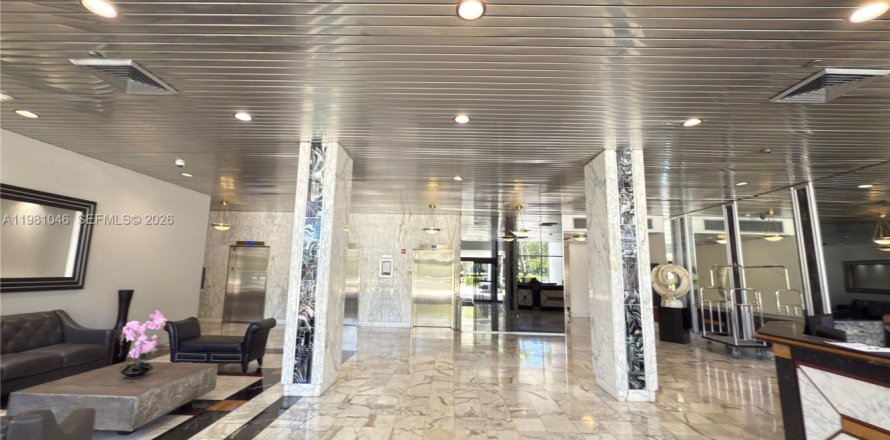 Condo à Aventura, Floride, 2 chambres № 2079874
