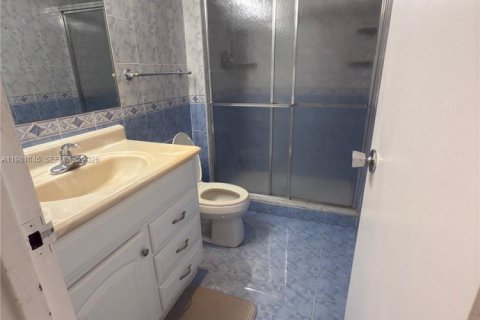 Copropriété à louer à Aventura, Floride: 2 chambres, 106.19 m2 № 2079874 - photo 17