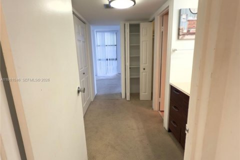 Copropriété à louer à Aventura, Floride: 2 chambres, 106.19 m2 № 2079874 - photo 19