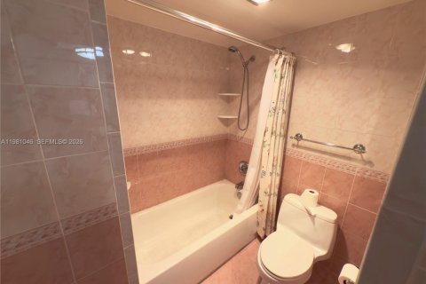 Copropriété à louer à Aventura, Floride: 2 chambres, 106.19 m2 № 2079874 - photo 22