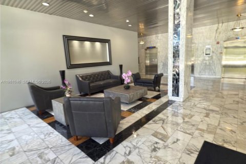 Copropriété à louer à Aventura, Floride: 2 chambres, 106.19 m2 № 2079874 - photo 2