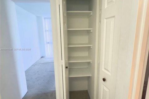 Copropriété à louer à Aventura, Floride: 2 chambres, 106.19 m2 № 2079874 - photo 27