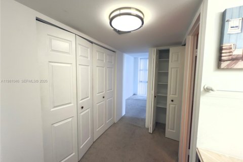 Copropriété à louer à Aventura, Floride: 2 chambres, 106.19 m2 № 2079874 - photo 23