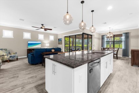 Casa en venta en Lakewood Ranch, Florida, 2 dormitorios, 171.96 m2 № 1915982 - foto 19