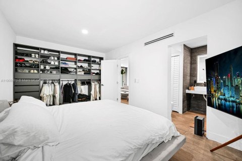 Casa en alquiler en Miami, Florida, 4 dormitorios, 144.93 m2 № 2054911 - foto 21