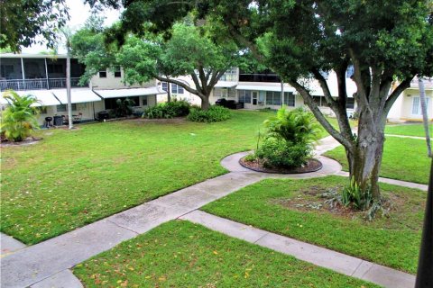 Condominio en venta en Kenneth City, Florida, 2 dormitorios, 81.29 m2 № 1777981 - foto 21
