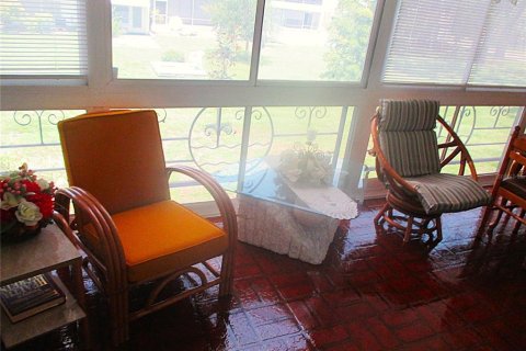 Condominio en venta en Kenneth City, Florida, 2 dormitorios, 81.29 m2 № 1777981 - foto 14