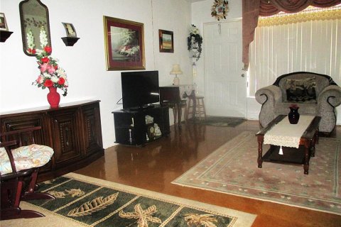 Condominio en venta en Kenneth City, Florida, 2 dormitorios, 81.29 m2 № 1777981 - foto 4