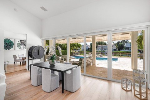House in Jupiter, Florida 3 bedrooms, 267.84 sq.m. № 2253033 - photo 18