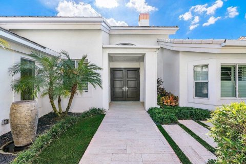 House in Jupiter, Florida 3 bedrooms, 267.84 sq.m. № 2253033 - photo 9
