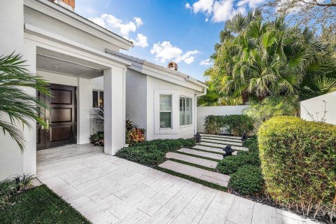 House in Jupiter, Florida 3 bedrooms, 267.84 sq.m. № 2253033 - photo 10