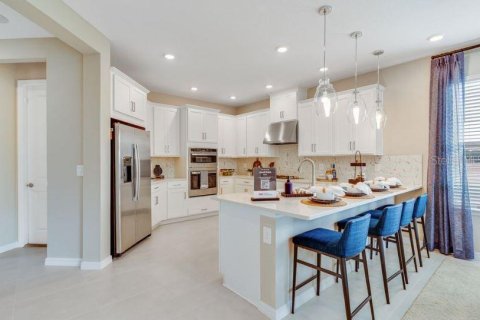 Villa ou maison à vendre à Apollo Beach, Floride: 4 chambres, 246.38 m2 № 1662880 - photo 15