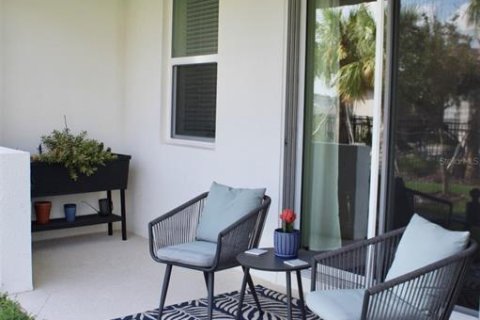 Touwnhouse à vendre à Kissimmee, Floride: 3 chambres, 142.51 m2 № 1824182 - photo 3
