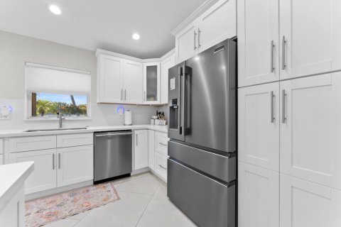 Villa ou maison à vendre à Lake Worth, Floride: 3 chambres, 164.25 m2 № 2399763 - photo 12