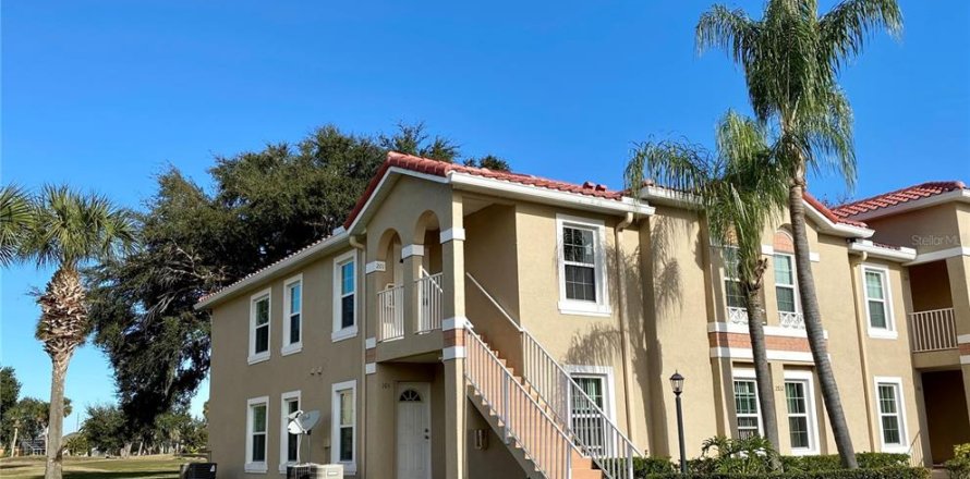 Condominio en Kissimmee, Florida, 3 dormitorios № 1908936