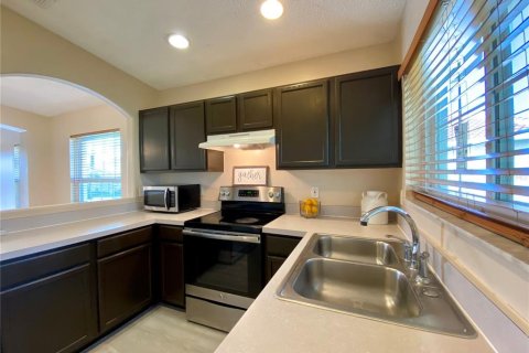 Copropriété à louer à Kissimmee, Floride: 3 chambres, 105.54 m2 № 1908936 - photo 4