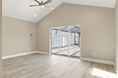 House in Groveland, Florida 5 bedrooms, 436.64 sq.m. № 2313064 - photo 13