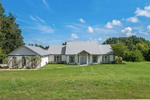 House in Groveland, Florida 5 bedrooms, 436.64 sq.m. № 2313064 - photo 5