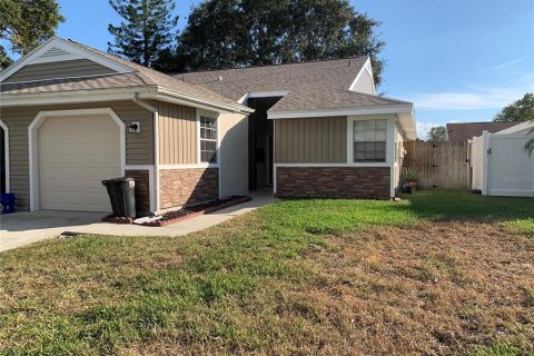 Apartment in Palm Harbor, Florida 3 bedrooms, 88.26 sq.m. № 1796176 - photo 1