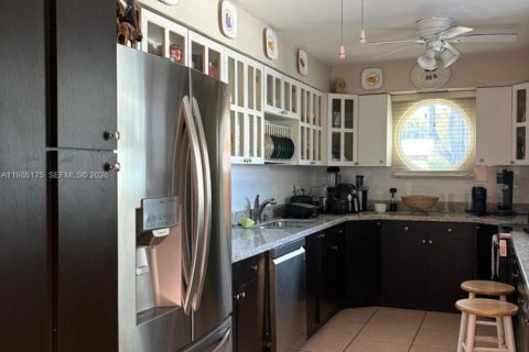 Купить виллу или дом в Майами, Флорида 2 спальни, 128.11м2, № 2048845 - фото 2