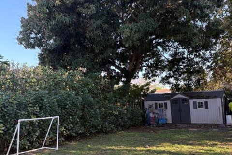 Купить виллу или дом в Майами, Флорида 2 спальни, 128.11м2, № 2048845 - фото 9