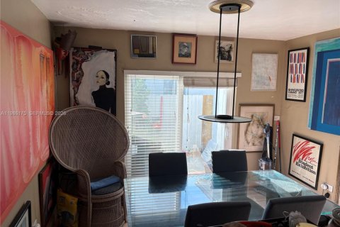 Купить виллу или дом в Майами, Флорида 2 спальни, 128.11м2, № 2048845 - фото 4