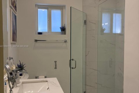Купить виллу или дом в Майами, Флорида 2 спальни, 128.11м2, № 2048845 - фото 5